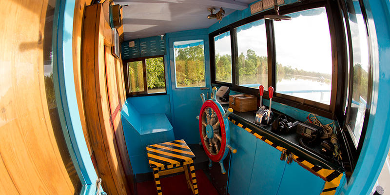 TOURIST  VESSEL